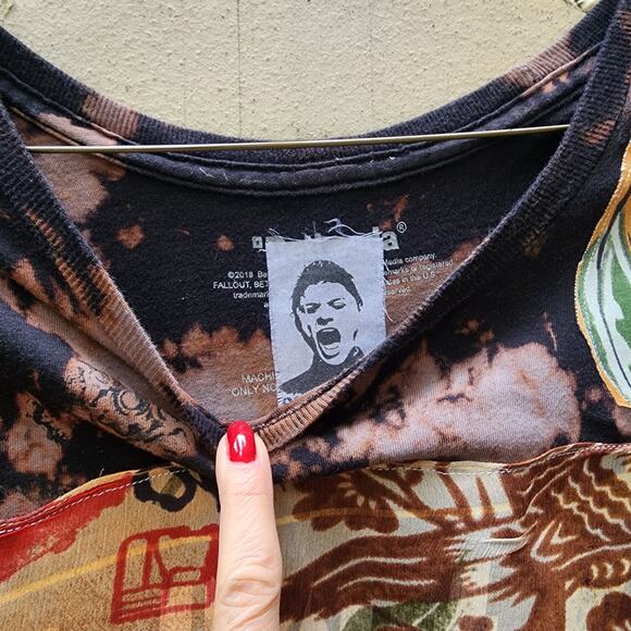 Handmade Upcycled Boho T-Shirt – Bleach-Dyed & Floral Patch Design - Picture 6 of 16